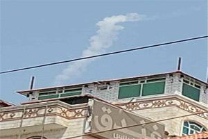 دوي انفجار يهز صنعاء إثر إطلاق الحوثيين صاروخًا باليستيًا من وسط المدينة
