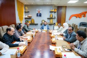 اجتماع في عدن يبحث التحديات التي تواجه القطاع التربوي والتحضيرات لانطلاق العام الدراسي الجديد