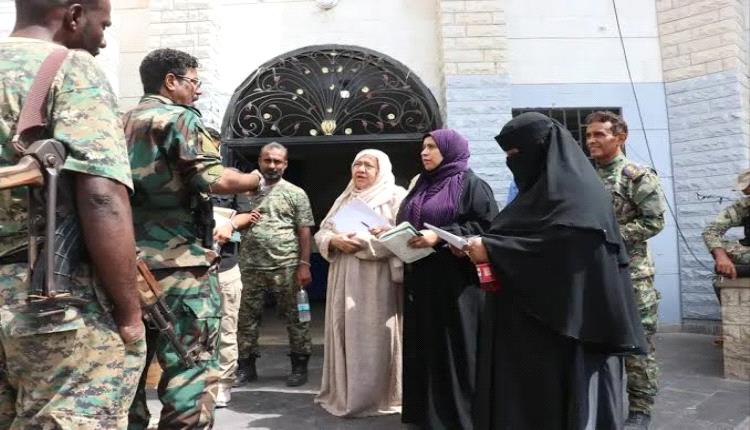 عقب لقاء جمعهم مع محافظ عدن...تحرك ميداني مباشر للجنة الوطنية للتحقيق 