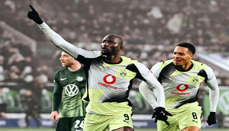 هدف غيراسي يدفع دورتموند للضغط على بايرن ميونخ في الدوري الألماني 