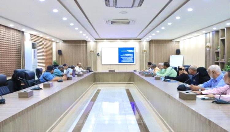 وزارة الزراعة والري والثروة السمكية تبحث الدراسات الفنية بتطوير الثلاجة المركزية بعدن