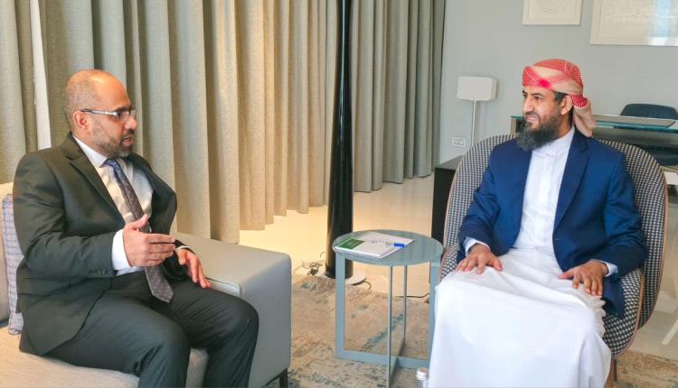 المحرّمي يؤكد أهمية تطوير البنية التحتية للاتصالات وتمكين السلطات المحلية