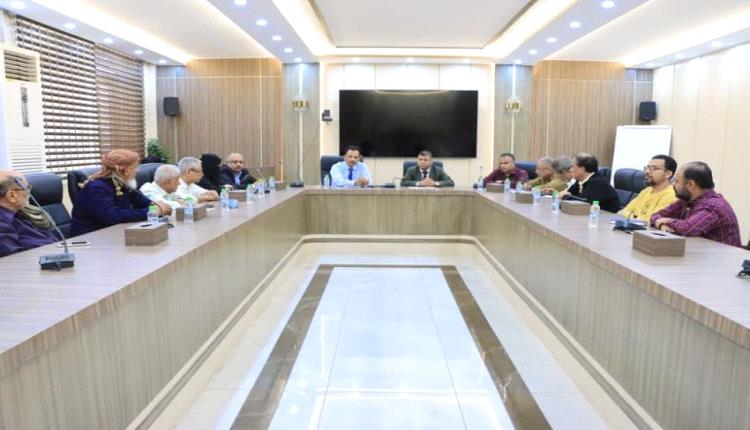 نزول ميداني واجتماع موسّع بعدن لضبط آليات إنزال وتسويق الأسماك واستقرار الأسعار