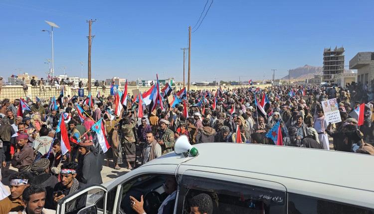 عتق تحت النار.. اعتداء أمني يخلف شهداء وجرحى وحشود شبوة تؤكد تمسكها بالقضية الجنوبية (تقرير + بيان)