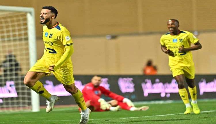 بقيادة السومة.. الحزم يقلب الطاولة على الأخدود في دوري روشن السعو..