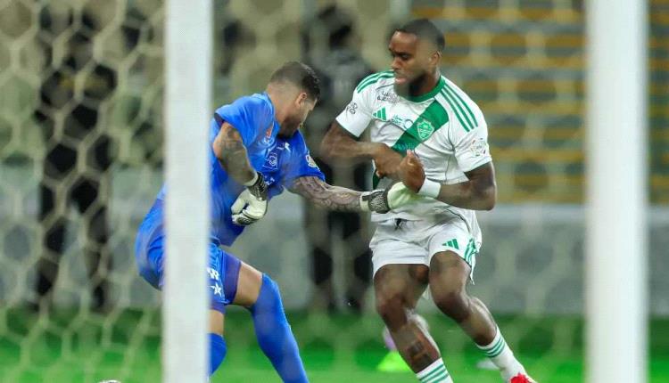 هاتريك توني يقلب الطاولة على النجمة ويشعل صراع دوري روشن