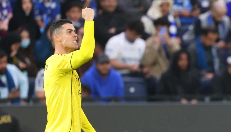 ربح فوري.. رونالدو يستثمر ملايين الدولارات في الذكاء الاصطناعي