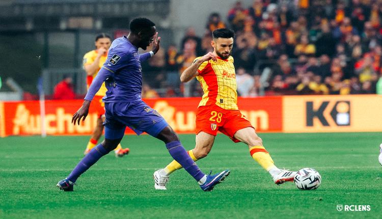 موناكو يقلب الطاولة على لانس بفوز درامي في الدوري الفرنسي