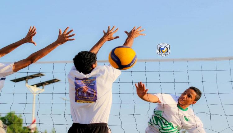 فريق شباب المنصورة يحقق انتصاره الثاني في بطولة الشهيد عواد الحسني للكرة الطائرة بفوزه على فريق أكاديمية كاسترو