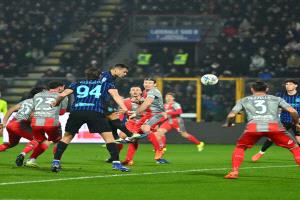 لاوتارو يبصم على فوز إنتر ميلان أمام كريمونيزي