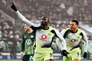 هدف غيراسي يدفع دورتموند للضغط على بايرن ميونخ في الدوري الألماني