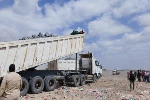 عدن .. إتلاف 300 طن من الكلنكر بقرار قضائي