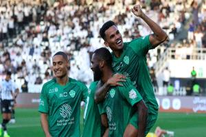 الأهلي يطارد عرش الهلال بخماسية في مرمى الشباب