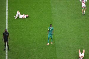 محاكمة جزائري وسنغاليين في المغرب.. والمشجعون يضربون عن الطعام