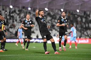 الشباب يواصل صحوته في دوري روشن والفتح ينتصر على الأخدود