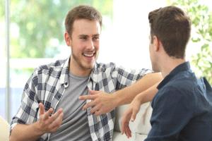 كشف السر وراء جملة "وجهك مش غريب" في اللقاءات الاجتماعية