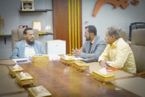 محافظ عدن يوجه بتمكين الجهاز المركزي للرقابة والمحاسبة من ممارسة مهامه من ديوان المحافظة