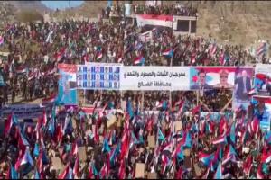 توافد مليوني غير مسبوق الى ساحة الحرية لتجديد التفويض للرئيس الزُبيدي 