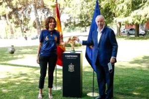 يمتلك "رائحة المدرب الكبير".. الأسطورة ديل بوسكي يكشف مرشحه المفضل لتدريب ريال مدريد