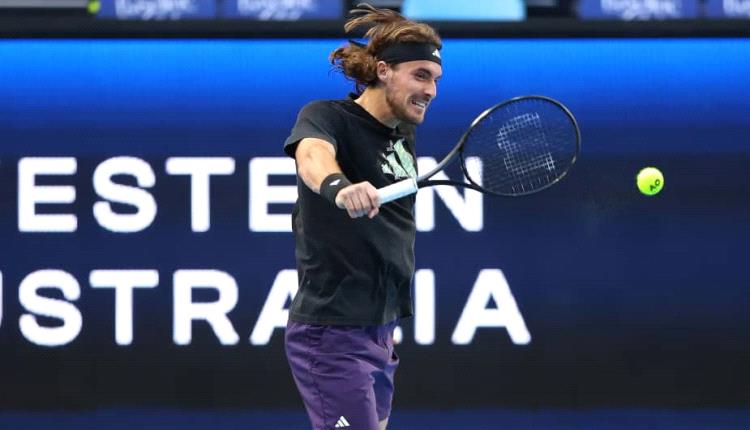 شبح الاعتزال راود تسيتسيباس بعد كابوس إصابة الظهر