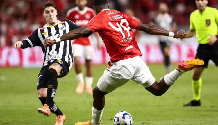 أهلي جدة يعلن أولى صفقاته الشتوية