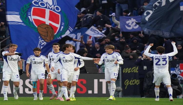 كومو يزاحم كبار الدوري الإيطالي على الصدارة بفوز عريض على بيزا