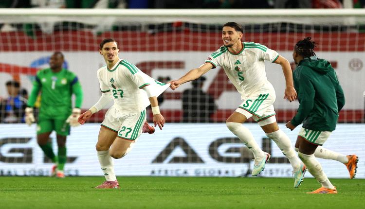 في الثواني الأخيرة.. الجزائر تضرب الكونغو بهدف صاروخي وتتأهل لمواجهة نيجيريا