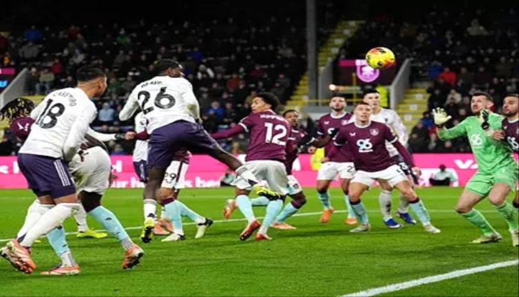 مان يونايتد ينجو من الخسارة أمام بيرنلي في الدوري الإنجليزي الممتاز