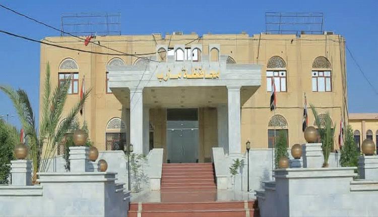 إعلام مأرب في وادٍ والطوارئ في آخر.. ماراثون "الأخبار المفبركة" يكشف حجم التخبط الأمني