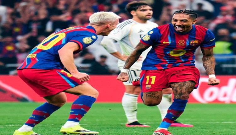 برشلونة يحسم الكلاسيكو بثلاثية ويتوج بكأس السوبر الإسباني على حساب ريال مدريد 