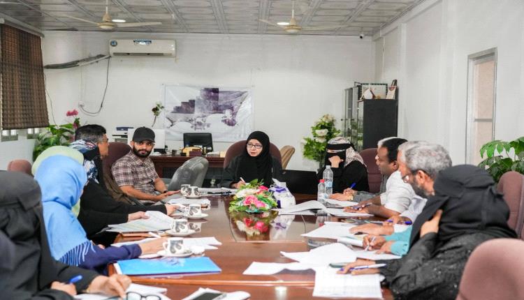 عدن.. اجتماع يبحث خطة البرنامج الاستثماري لمديرية صيرة للعام 2026م 