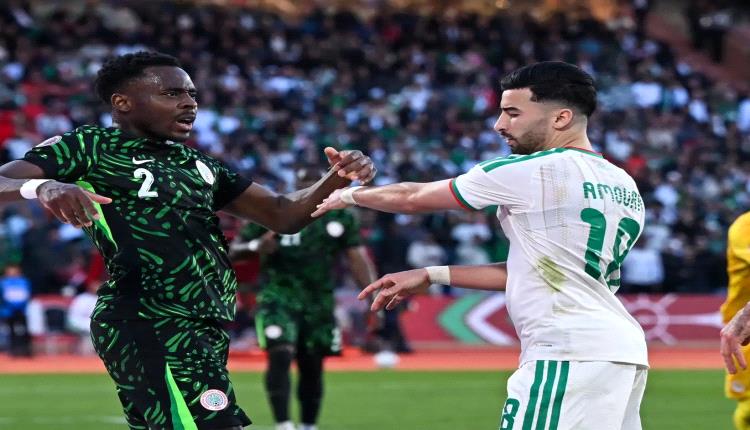 الكاف يتوعد بإجراءات رادعة في واقعة مباراة الجزائر ونيجيريا