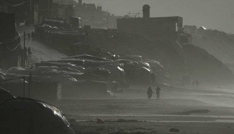 مكتب غزة الحكومي: وفاة 21 فلسطينيا بسبب البرد في مخيمات النزوح القسري منذ بداية الحرب على القطاع