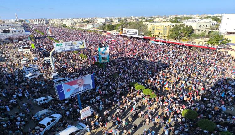 صور - عدن تشهد أكبر مليونية جنوبية تلبية لدعوة الرئيس الزُبيدي