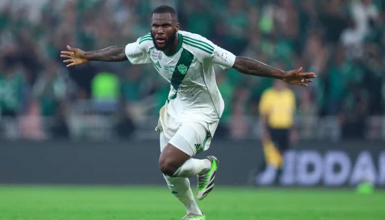 كيسي يعود لتشكيل أهلي جدة أمام الخلود 