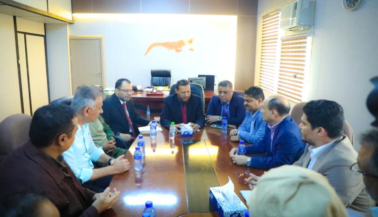 محافظ عدن الجديد يعد أول اجتماع مع مدراء المديريات (تفاصيل) 