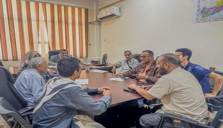 فحص وثائق 11 الف طالب وطالبة متقدمين لاختبارات انهاء الثانوية العامة بلحج
