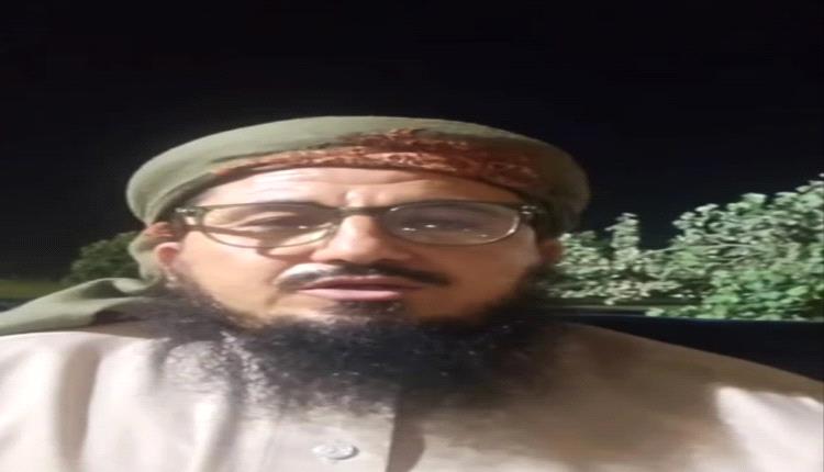 ضابط في قوات شمالية متواجد بحضرموت من يخرج عن شرعية العليمي سنقطع عنقه 