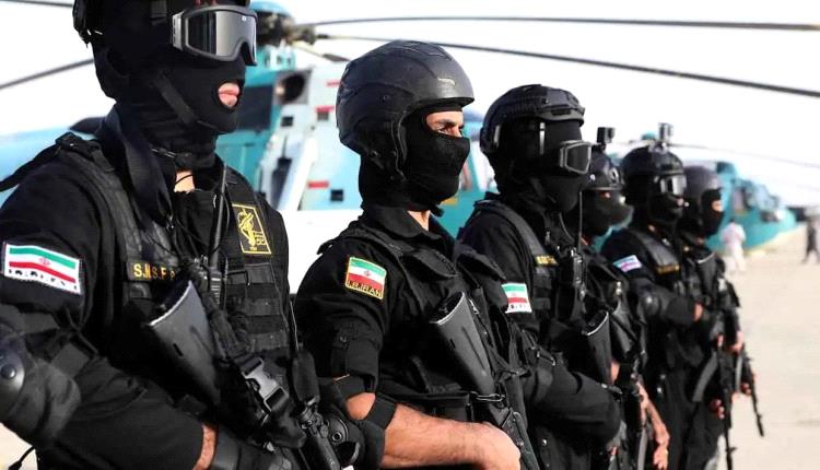 إيران تنشر الحرس الثوري على طول شواطئها تحسبا لإنزال بري أمريكي 