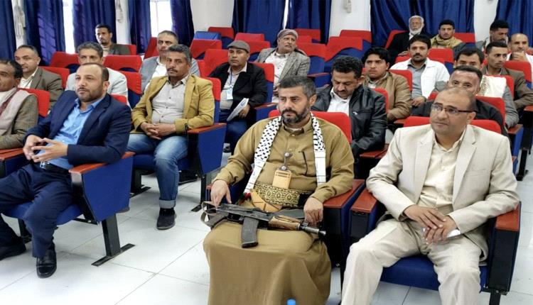 حولوا جزءاً منه إلى سوق خضار... الحوثيون يستبيحون حرم جامعة ذمار
