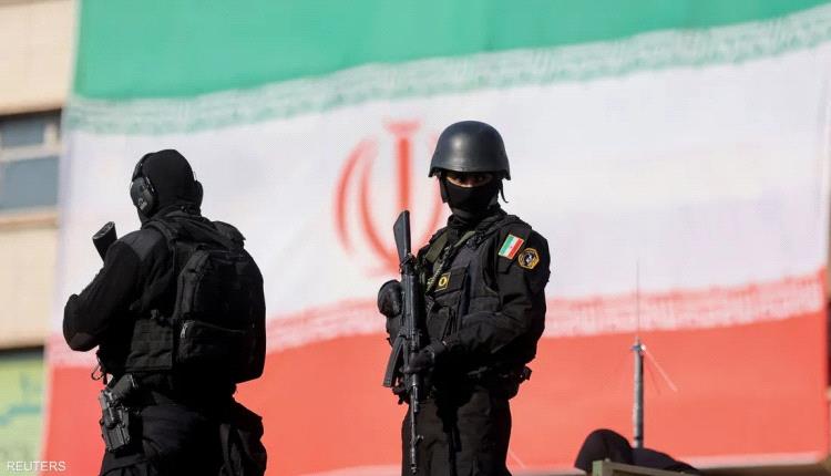 إيران تحذر من عواقب "خارجة عن السيطرة" إن تعرضت لهجوم
