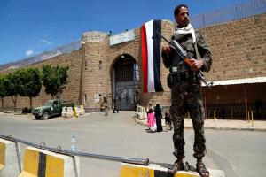 بتهم التخابر.. الحوثيون يصدرون أحكاما نهائية بإعدام 8 يمنيين
