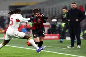 في مباراة جنونية.. ميلان يفلت من الخسارة بعقر داره أمام جنوى
