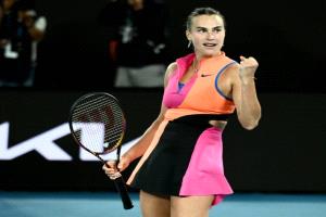 سابالينكا تسحق سفيتولينا وتبلغ نهائي بطولة أستراليا المفتوحة للتنس