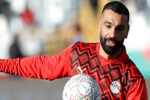 ثلاثي مصري ومغربي وحيد.. مفاجآت مدوية في التشكيل المثالي لأمم أفريقيا