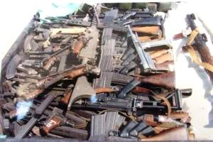 فضائح الغزاة وجرائمهم في المكلا هذا ماحدث لدرع الوطن من الطوارئ اليمنية 