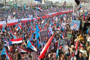 صور أولية لمليونية الثبات والتصعيد الشعبي في العاصمة عدن