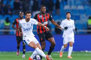 بعد 21 انتصارًا.. قطار الهلال يتوقف في محطة الرياض