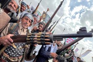 تحركات حوثية جديدة تنذر بتوتر عسكري في محافظات الجنوب