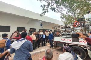 التغذية المدرسية بوزارة التربية تسلم مكتب التربية لحج ادوات المطبخ المدرسي وتدرب العاملين فيه
